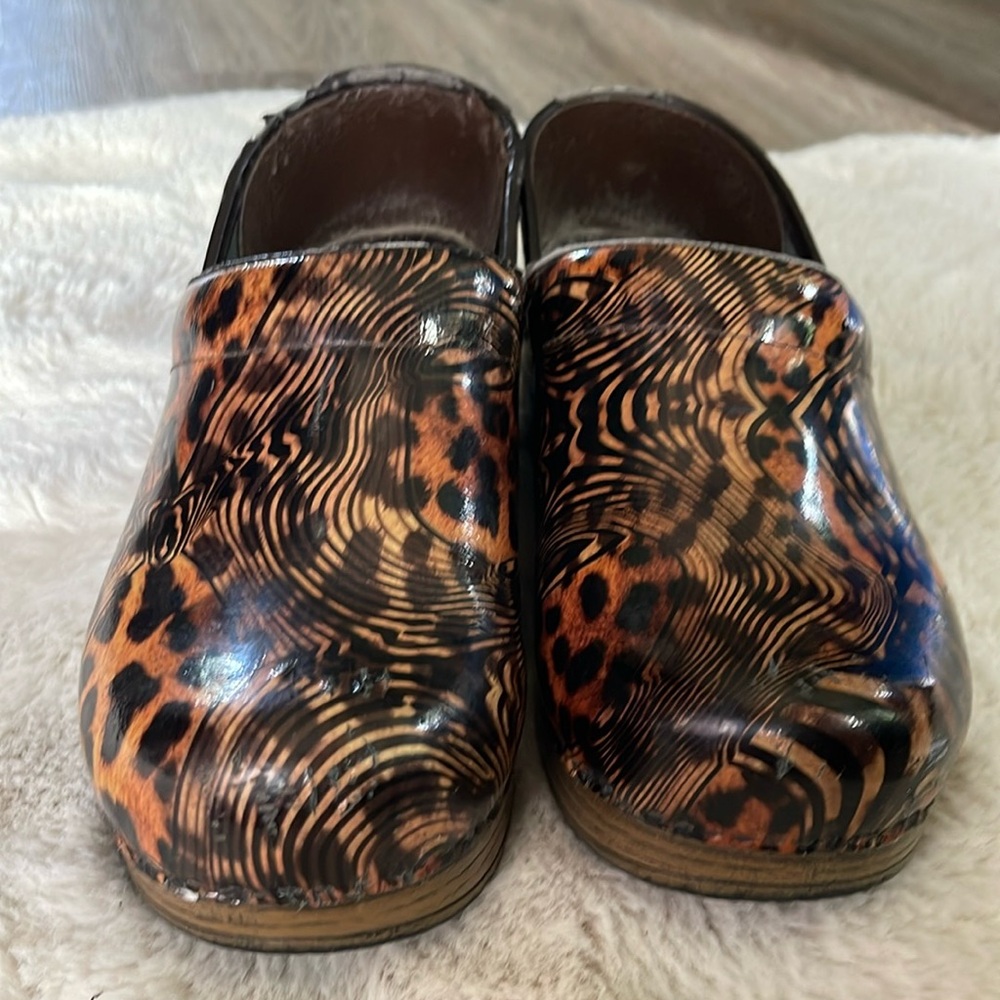 Dansko Leopard Print Clogs Size 39 (Us 8.5-9) - image 2